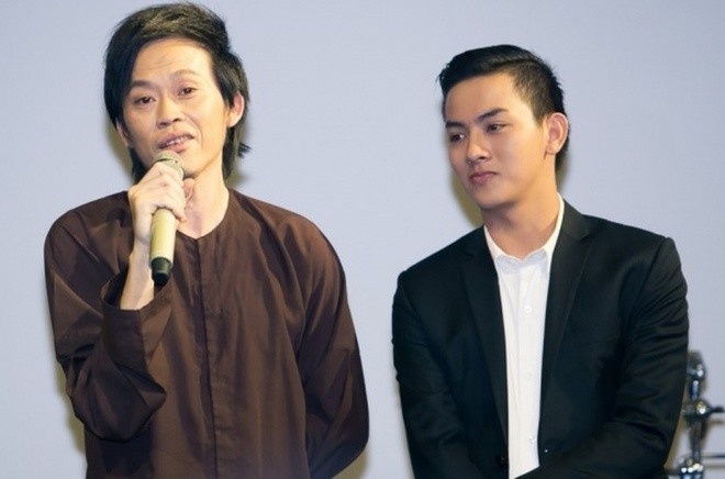Con nuôi Hoài Linh rò rỉ hình ảnh sau thời gian dài ở ẩn: Diện mạo 'xuống cấp' trầm trọng 3 Con nuôi Hoài Linh rò rỉ hình ảnh sau thời gian dài ở ẩn: Diện mạo 'xuống cấp' trầm trọng 3