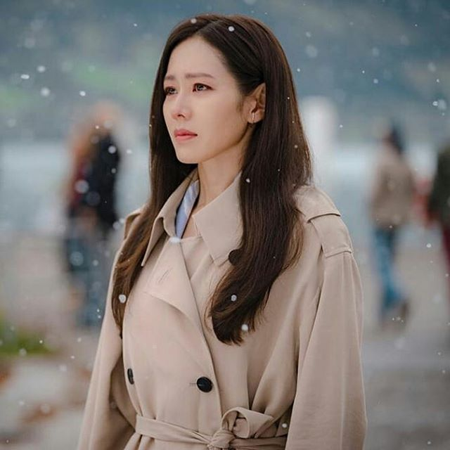 Quyết định công khai hẹn hò chỉ trong 'phút mốt' sau 20 năm im ắng, lý do thực sự của Son Ye Jin là gì? 4 Quyết định công khai hẹn hò chỉ trong 'phút mốt' sau 20 năm im ắng, lý do thực sự của Son Ye Jin là gì? 4
