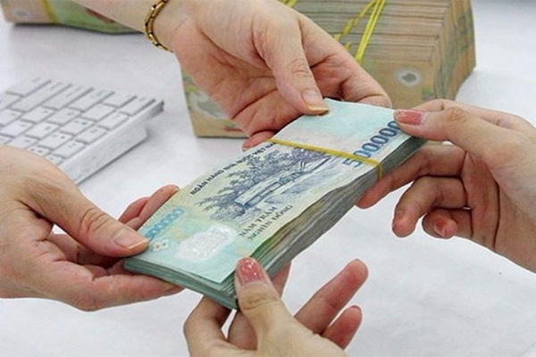 Chi tiết về mức khấu trừ tiền lương mới nhất mà người lao động cần biết 1 Chi tiết về mức khấu trừ tiền lương mới nhất mà người lao động cần biết 1