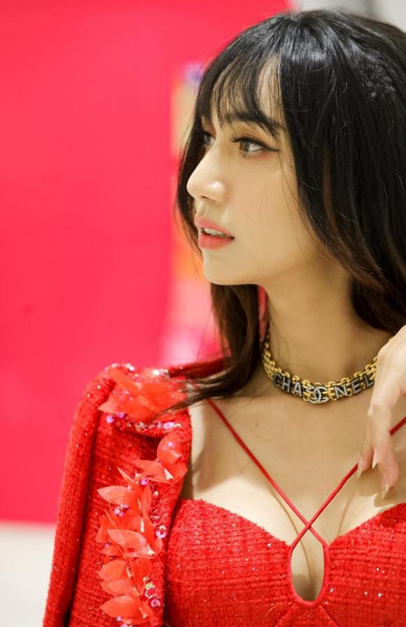 Lynk Lee 'xù lông' khi bất ngờ bị tố kiếm tiền không chính đáng nhờ vào nhan sắc 4 Lynk Lee 'xù lông' khi bất ngờ bị tố kiếm tiền không chính đáng nhờ vào nhan sắc 4