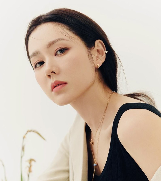 Trở lại đường đua màn ảnh, Son Ye Jin quyết vượt mặt tình cũ Hyun Bin 1 Trở lại đường đua màn ảnh, Son Ye Jin quyết vượt mặt tình cũ Hyun Bin 1