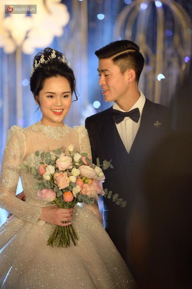 Bà xã Duy Mạnh bất ngờ than muốn gục ngã, tất cả cố gắng chỉ vì con 8 Bà xã Duy Mạnh bất ngờ than muốn gục ngã, tất cả cố gắng chỉ vì con 8