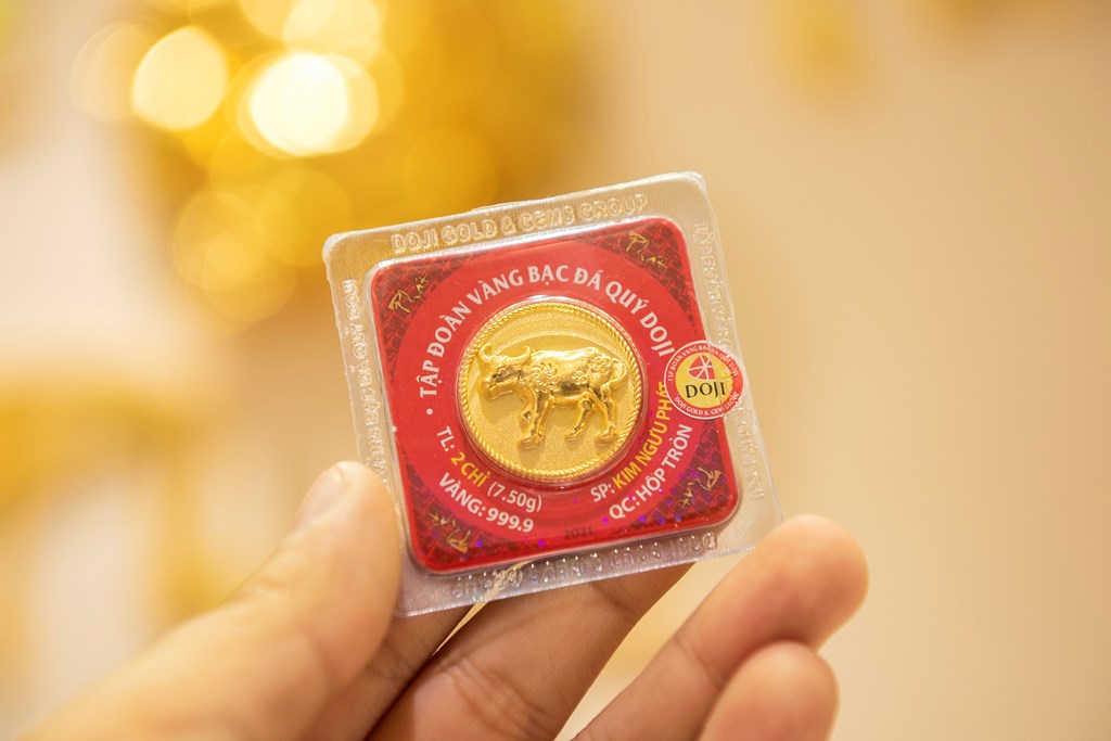 Giá vàng thị trường trong nước hiện đang chịu nhiều tác động từ giá vàng thế giới. Ảnh: Internet Giá vàng thị trường trong nước hiện đang chịu nhiều tác động từ giá vàng thế giới. Ảnh: Internet