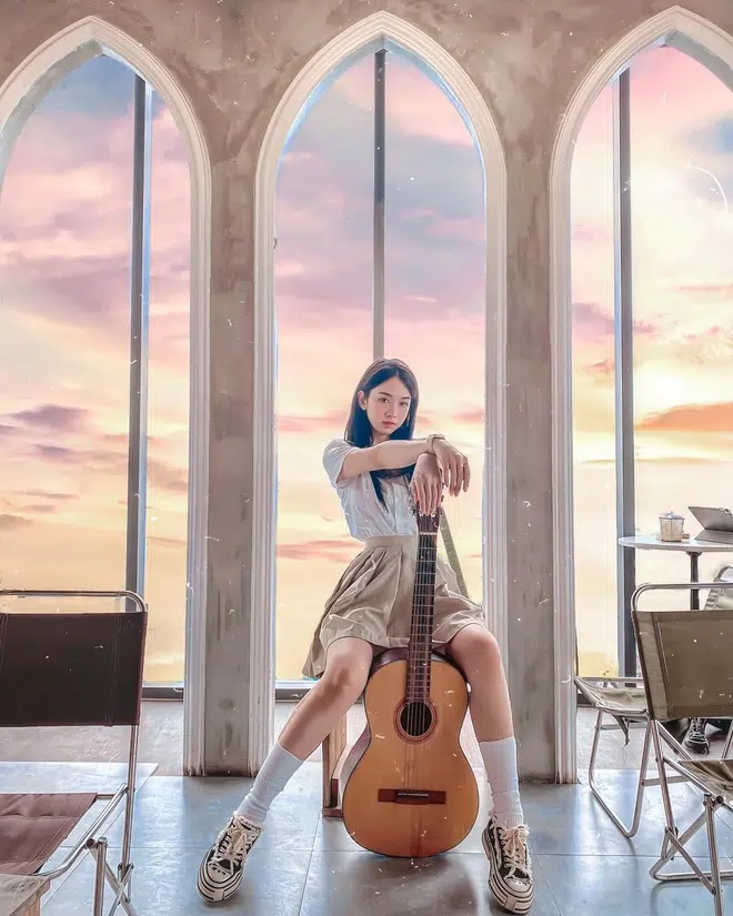 Tất tần tật những điều mà bạn chưa hề biết về cô nàng hot Tiktoker Lê Bống 7 Tất tần tật những điều mà bạn chưa hề biết về cô nàng hot Tiktoker Lê Bống 7