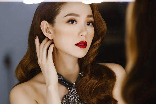 Nhan sắc thời quá vãng của HOST Minh Hằng khiến fan giật mình: Khác một trời một vực với hiện tại 3 Nhan sắc thời quá vãng của HOST Minh Hằng khiến fan giật mình: Khác một trời một vực với hiện tại 3