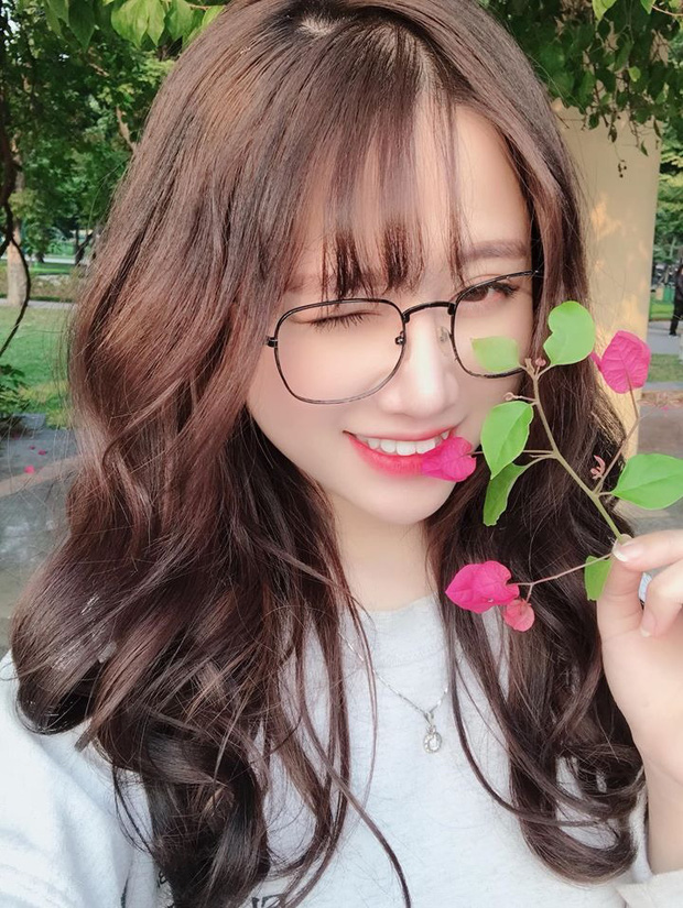 Những nữ streamer gây thương nhớ với loạt góc nghiêng nhìn thôi cũng đủ mê mẩn! 3 Những nữ streamer gây thương nhớ với loạt góc nghiêng nhìn thôi cũng đủ mê mẩn! 3