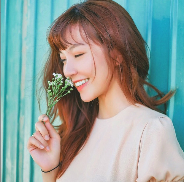 Những nữ streamer gây thương nhớ với loạt góc nghiêng nhìn thôi cũng đủ mê mẩn! 4 Những nữ streamer gây thương nhớ với loạt góc nghiêng nhìn thôi cũng đủ mê mẩn! 4