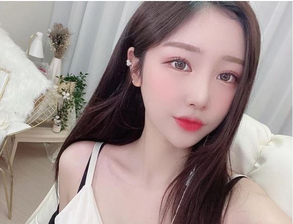 'Thánh nữ streamer' trên AfreecaTV công khai tiền thua Bitcoin: Sơ sơ 1,6 tỷ còn chưa bằng nửa tiền donate mỗi ngày! 5 'Thánh nữ streamer' trên AfreecaTV công khai tiền thua Bitcoin: Sơ sơ 1,6 tỷ còn chưa bằng nửa tiền donate mỗi ngày! 5