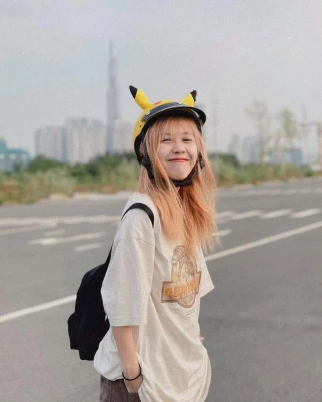 Hậu Hoàng bị Mũi trưởng Long 'khẳng định chủ quyền' khi vừa đăng ảnh cưng hết phần thiên hạ 1 Hậu Hoàng bị Mũi trưởng Long 'khẳng định chủ quyền' khi vừa đăng ảnh cưng hết phần thiên hạ 1