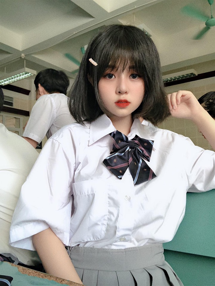 Nữ streamer với nhan sắc 'xinh như búp bê' Ngọc Éng thể hiện trình 'thả thính bách phát bách trúng' 6 Nữ streamer với nhan sắc 'xinh như búp bê' Ngọc Éng thể hiện trình 'thả thính bách phát bách trúng' 6