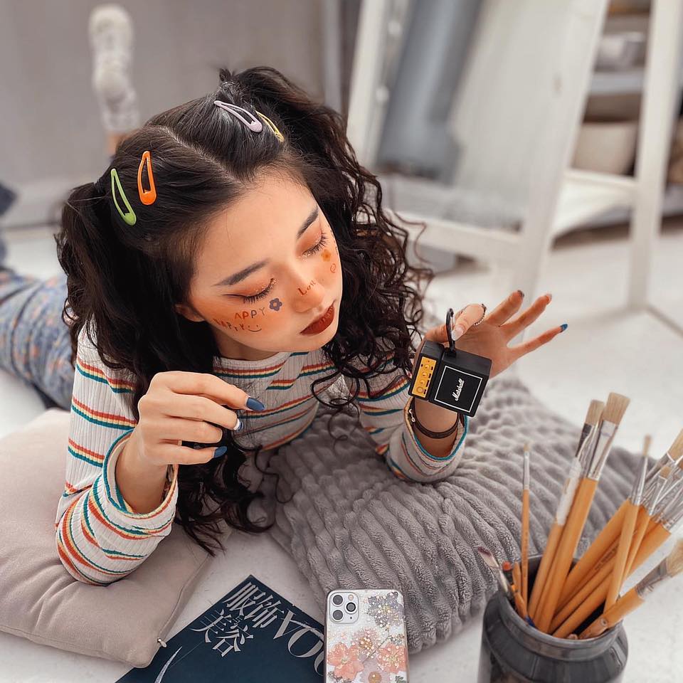 'Thánh nữ ulzzang' Tiktoker Lê Thanh Vi khiến dân tình ngất ngây với sắc vóc chẳng kém gì đàn chị Lê Bống 9 'Thánh nữ ulzzang' Tiktoker Lê Thanh Vi khiến dân tình ngất ngây với sắc vóc chẳng kém gì đàn chị Lê Bống 9