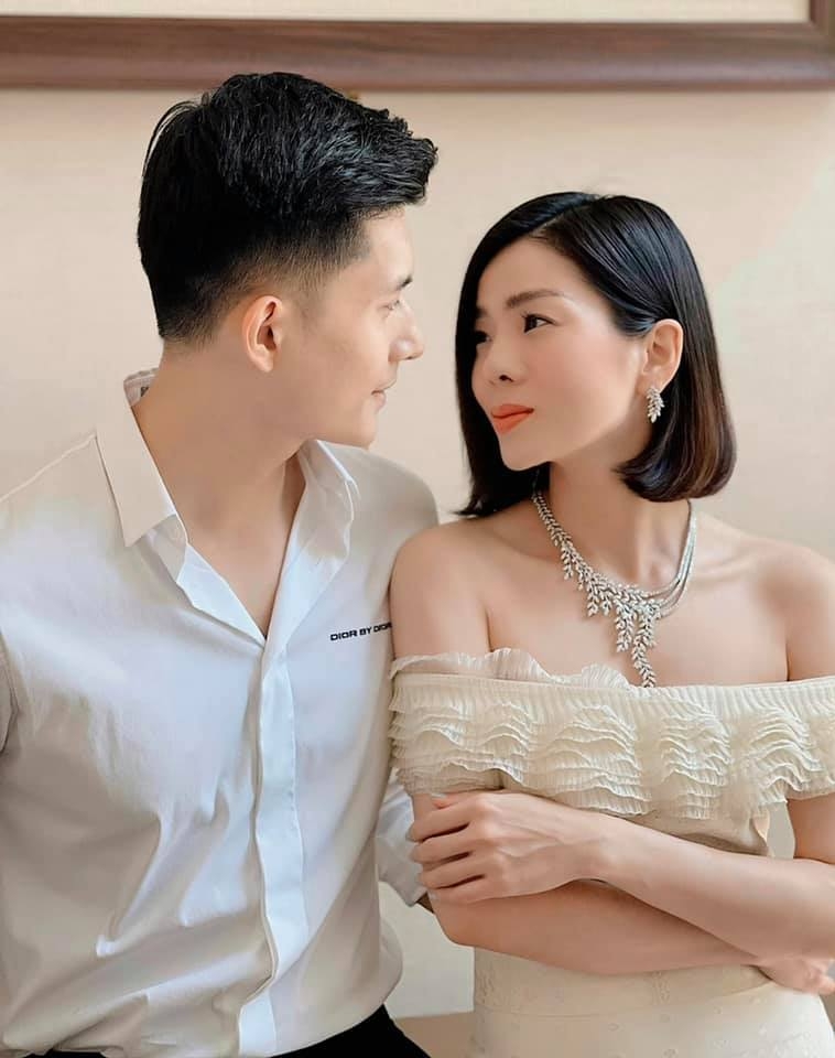 Lệ Quyên khiến dân tình đỏ mắt với pha tạo dáng 'không lối thoát' 7 Lệ Quyên khiến dân tình đỏ mắt với pha tạo dáng 'không lối thoát' 7