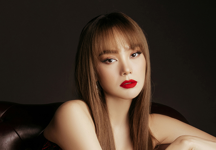 Minh Hằng từng tiết lộ về bạn trai giấu kín trước khi rò rỉ ảnh ôm hôn Quốc Trường 5 Minh Hằng từng tiết lộ về bạn trai giấu kín trước khi rò rỉ ảnh ôm hôn Quốc Trường 5