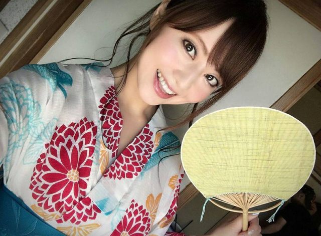 'Thánh nữ' Akiho Yoshizawa của bao thanh niên gây thất vọng toàn tập với nhan sắc khác lạ 1 'Thánh nữ' Akiho Yoshizawa của bao thanh niên gây thất vọng toàn tập với nhan sắc khác lạ 1