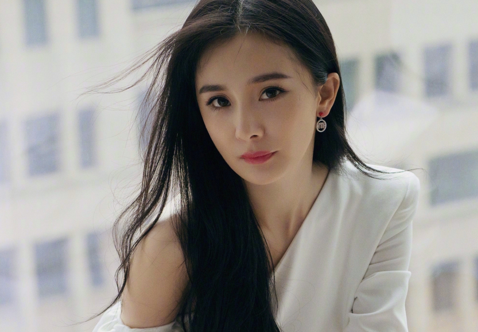 'Định giá' Dương Mịch: Nữ nghệ sĩ 'đắt giá' nhất tại Trung Quốc 2 'Định giá' Dương Mịch: Nữ nghệ sĩ 'đắt giá' nhất tại Trung Quốc 2