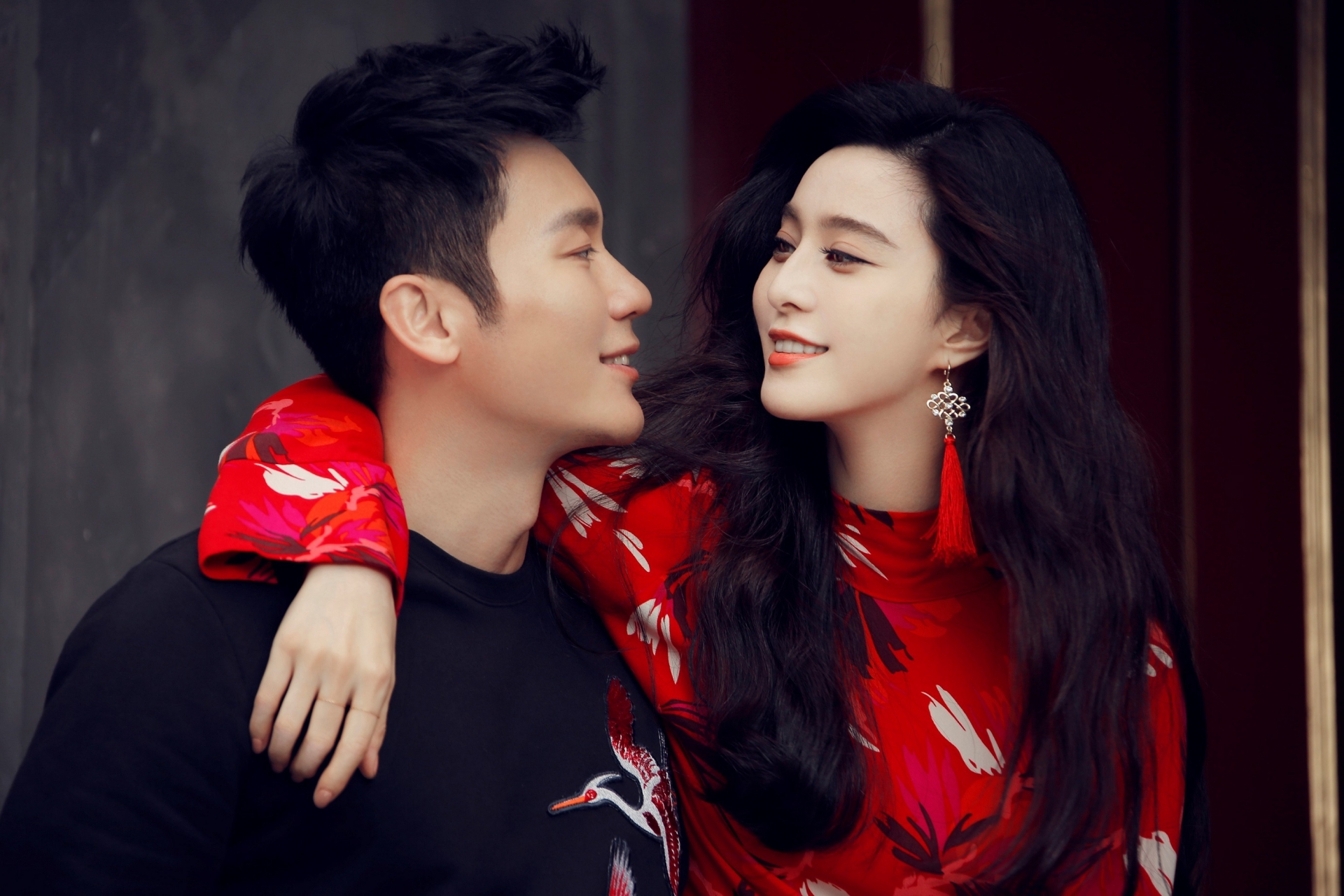 Dàn sao đình đám và 'lời nguyền H&M': Dù đậm sâu đến bao nhiều cũng đều 'tan đàn xẻ nghé' 2 Dàn sao đình đám và 'lời nguyền H&M': Dù đậm sâu đến bao nhiều cũng đều 'tan đàn xẻ nghé' 2