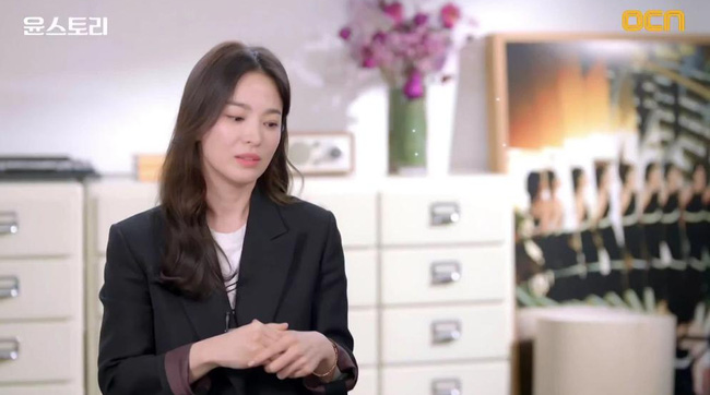 Song Hye Kyo bất ngờ bị bóc mẽ bản chất thật chỉ qua một bộ quần áo! 1 Song Hye Kyo bất ngờ bị bóc mẽ bản chất thật chỉ qua một bộ quần áo! 1