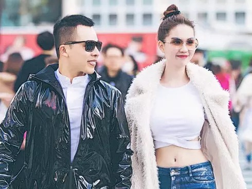 Sự im lặng khó hiểu của Vũ Khắc Tiệp ngay khi Ngọc Trinh gặp biến với Nathan Lee 2 Sự im lặng khó hiểu của Vũ Khắc Tiệp ngay khi Ngọc Trinh gặp biến với Nathan Lee 2
