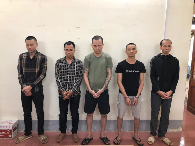 Nguyên nhân chủ nhà nghỉ ở Hà Giang bị 5 nghi can bắn tử vong 1