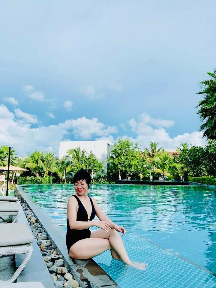MC Thảo Vân được khen như gái 18 khi lần hiếm hoi diện đồ bơi, Công Lý phản ứng bất ngờ 1