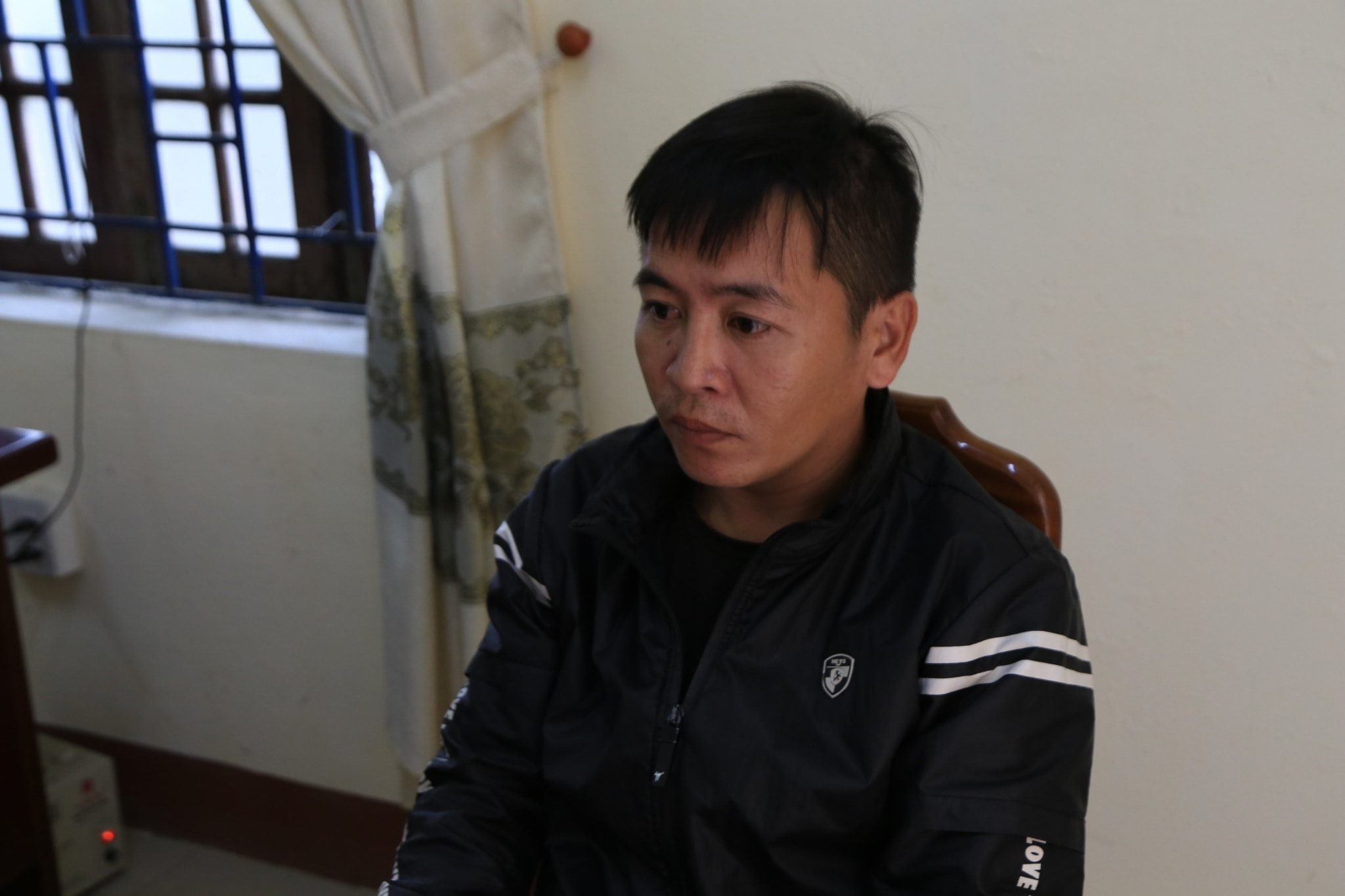 Vụ đánh ghen lột đồ ở Huế: Chân dung gã đàn ông vũ phu cùng nhóm người gây án 2