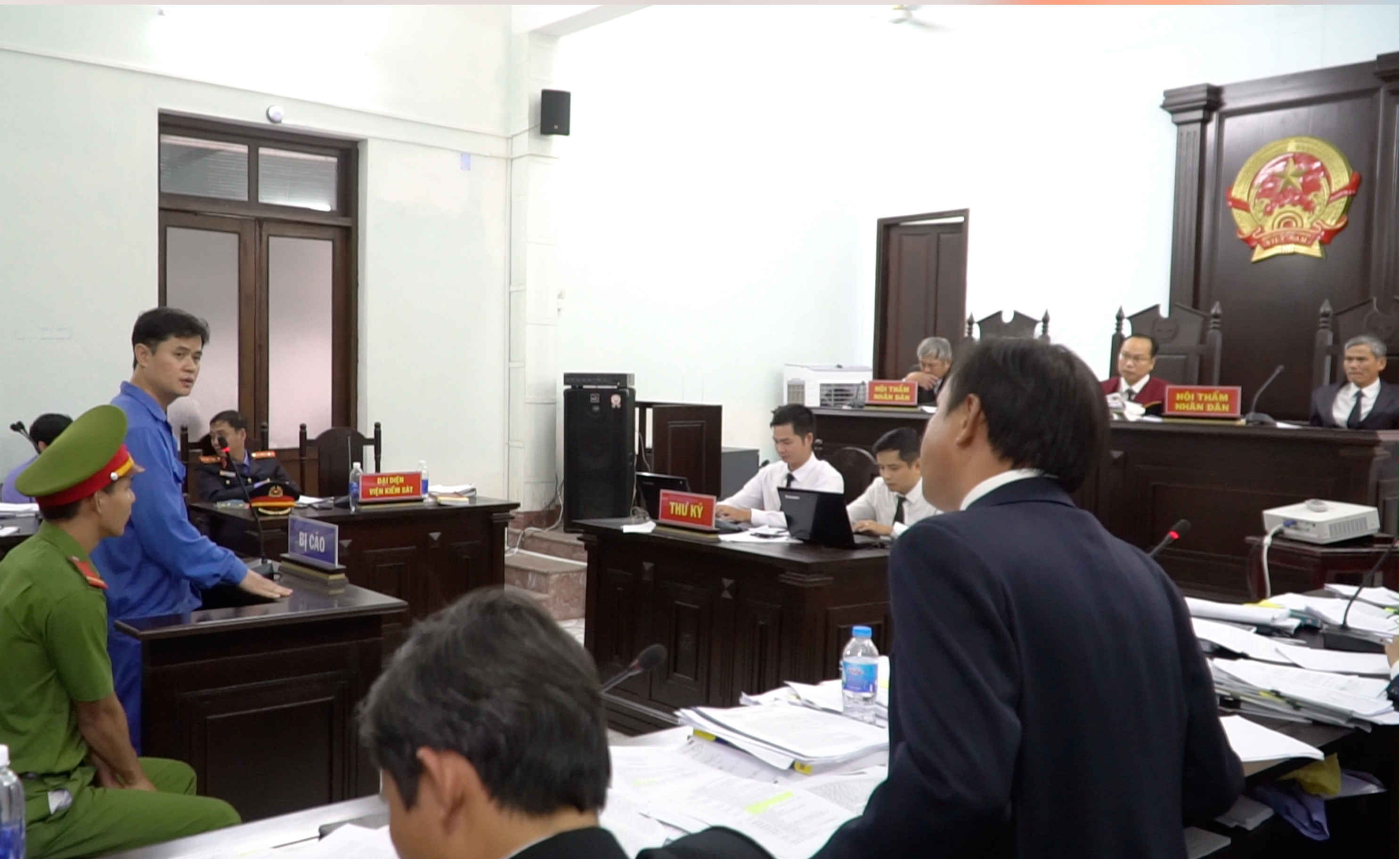 Vụ bác sĩ cưỡng bức nữ điều dưỡng tại Huế: Bị can khẳng định không có ý định, nhu cầu hiếp dâm 4