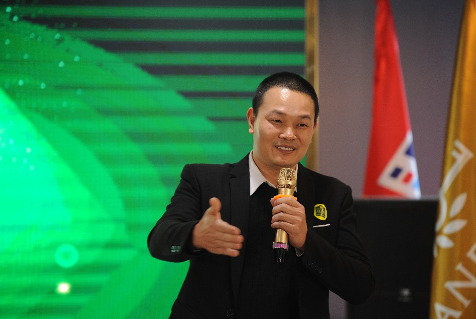 Ra mắt 'Hội Tự học tiếng Anh' theo phương pháp hoàn toàn mới tại Hà Nội 4 Ra mắt 'Hội Tự học tiếng Anh' theo phương pháp hoàn toàn mới tại Hà Nội 4