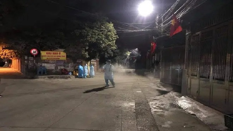 Nam nhân viên an ninh sân bay Vân Đồn mắc Covid-19 đã đi họp lớp, hát karaoke 1 Nam nhân viên an ninh sân bay Vân Đồn mắc Covid-19 đã đi họp lớp, hát karaoke 1