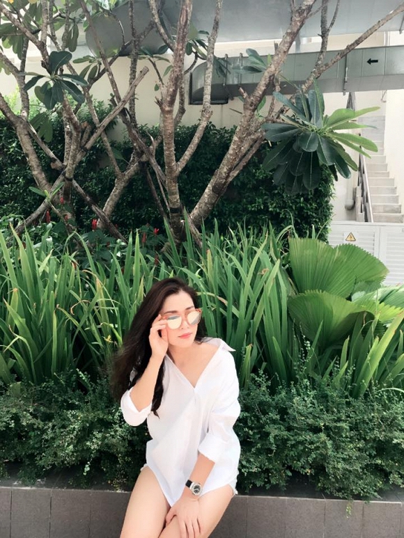 Chị gái cà khịa giọng nói 'nhà quê' của Sơn Tùng, Chi Pu ngồi không cũng bị 'dính chưởng' 7 Chị gái cà khịa giọng nói 'nhà quê' của Sơn Tùng, Chi Pu ngồi không cũng bị 'dính chưởng' 7