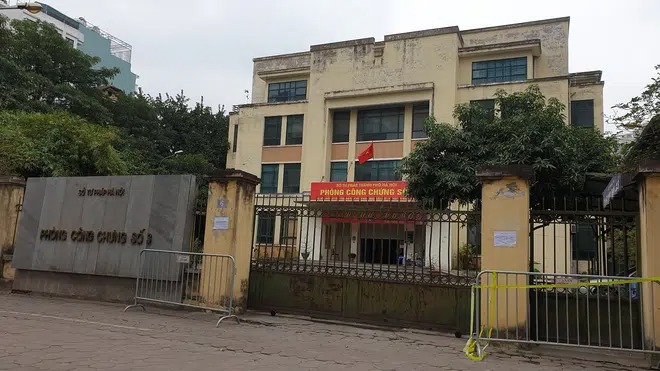Hà Nội phong tỏa phòng công chứng và 1 ngõ ở quận Cầu Giấy 1 Hà Nội phong tỏa phòng công chứng và 1 ngõ ở quận Cầu Giấy 1