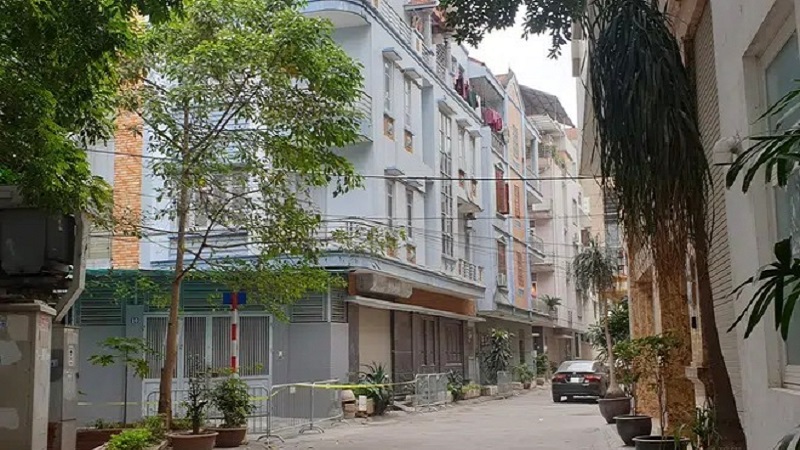 Hà Nội phong tỏa phòng công chứng và 1 ngõ ở quận Cầu Giấy 2 Hà Nội phong tỏa phòng công chứng và 1 ngõ ở quận Cầu Giấy 2