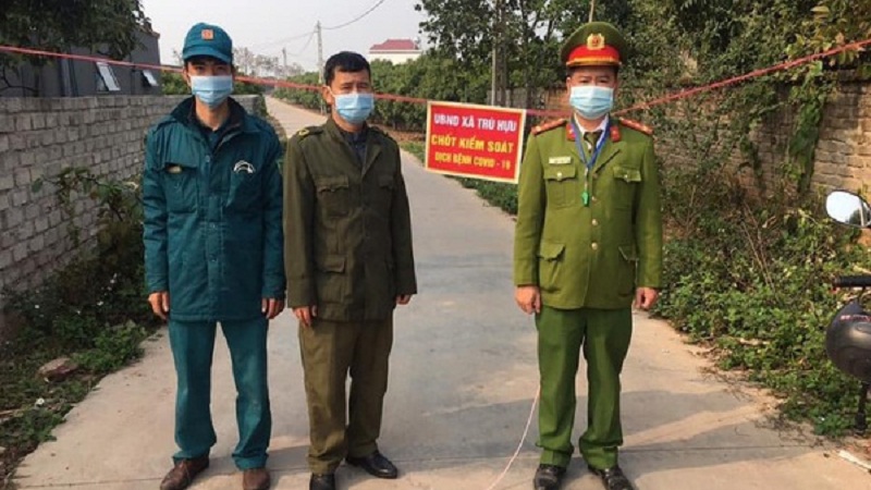 Để 2 tài xế là F1 vẫn vô tư đi chơi Tết, chủ tịch và trưởng công an xã bị phê bình 1 Để 2 tài xế là F1 vẫn vô tư đi chơi Tết, chủ tịch và trưởng công an xã bị phê bình 1