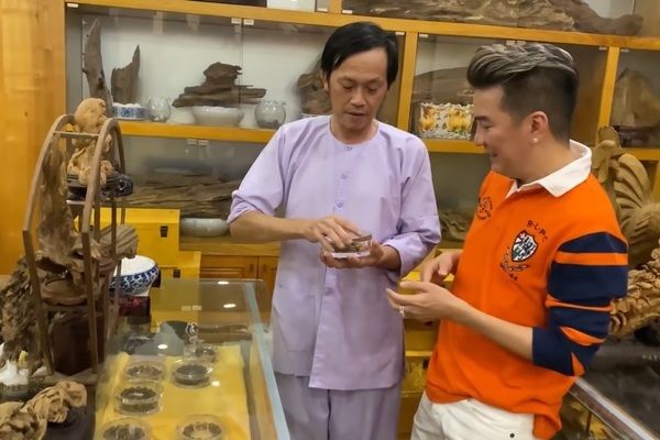 Từng dạy Đàm Vĩnh Hưng chơi kim cương, Hoài Linh vẫn than thở không có tiền mua vàng 3 Từng dạy Đàm Vĩnh Hưng chơi kim cương, Hoài Linh vẫn than thở không có tiền mua vàng 3