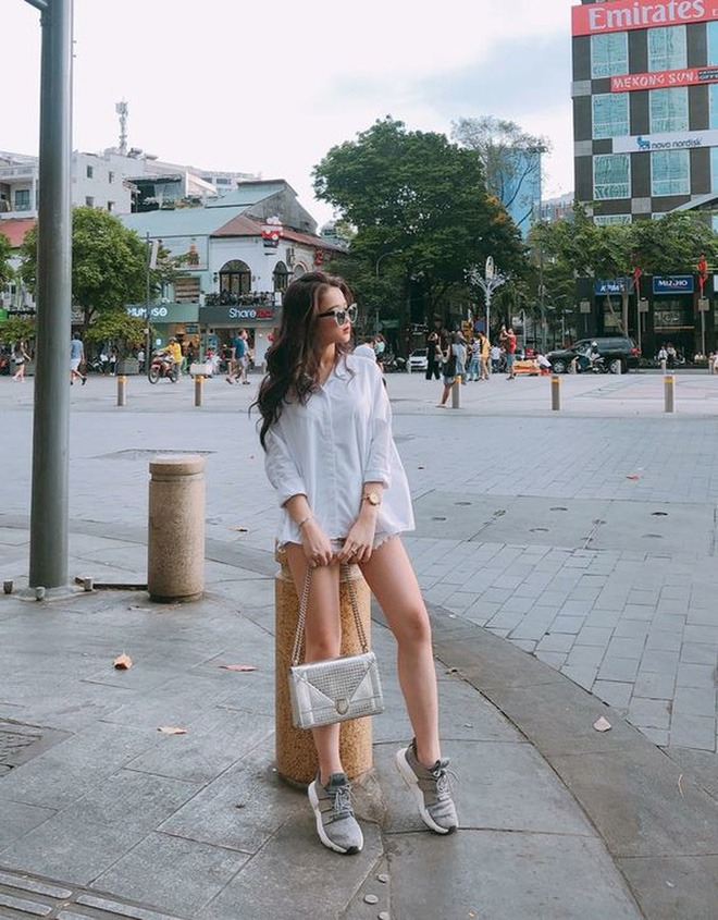 Khoe giảm còn 39kg, Linh Ka khiến dân tình hú hồn đôi chân dài siêu thực 4 Khoe giảm còn 39kg, Linh Ka khiến dân tình hú hồn đôi chân dài siêu thực 4