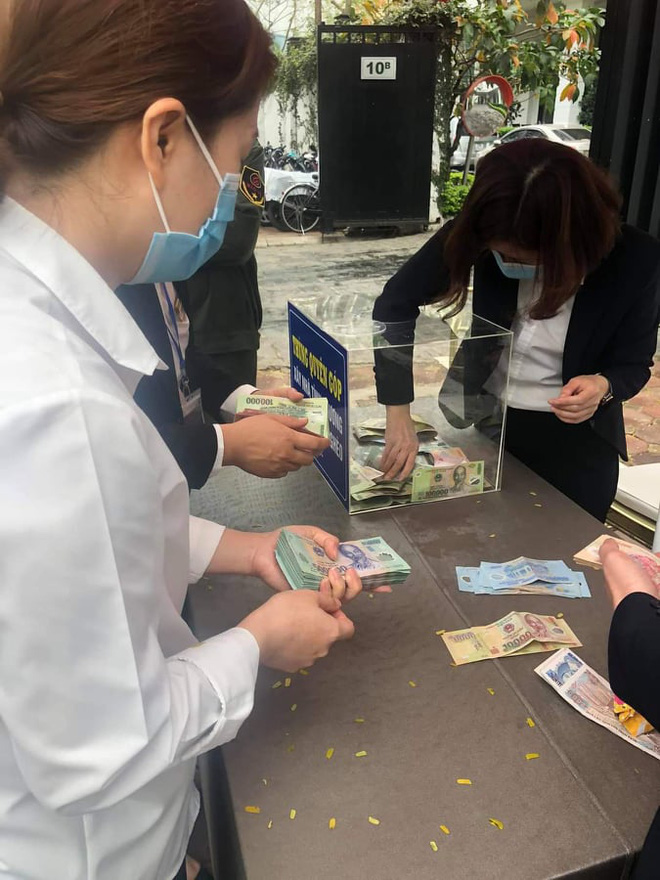Ông Đoàn Ngọc Hải: Cứ ai trả 60 triệu, tôi sẵn sàng phục vụ 2 buổi chiều để kiếm tiền giúp người nghèo 2 Ông Đoàn Ngọc Hải: Cứ ai trả 60 triệu, tôi sẵn sàng phục vụ 2 buổi chiều để kiếm tiền giúp người nghèo 2
