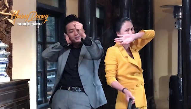 Hướng dương ngược nắng: 'Chàng trai vàng trong làng ăn tát' ôm hận khi liên tục bị bạn diễn cho ăn tát 2 Hướng dương ngược nắng: 'Chàng trai vàng trong làng ăn tát' ôm hận khi liên tục bị bạn diễn cho ăn tát 2