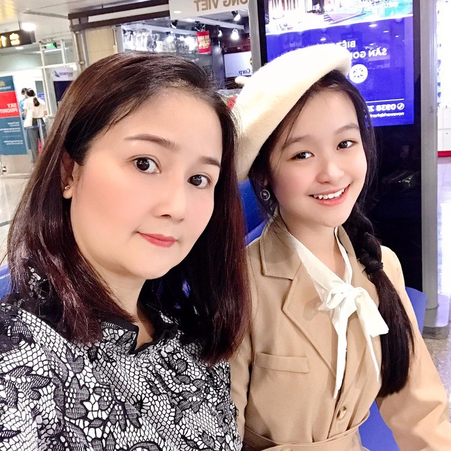 Hoa khôi nhí Tây đô 13 tuổi mua chung cư cao cấp ở Sài Gòn tặng mẹ khiến dân tình trầm trồ 2 Hoa khôi nhí Tây đô 13 tuổi mua chung cư cao cấp ở Sài Gòn tặng mẹ khiến dân tình trầm trồ 2
