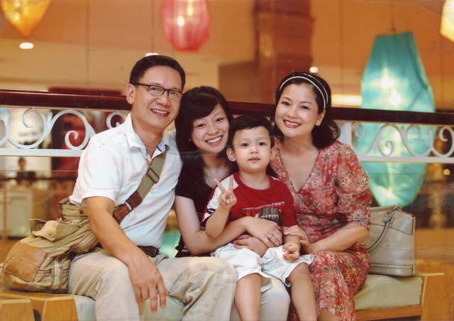 Đời tư đáng ngưỡng mộ của người đàn ông lạnh lùng, si tình nhất trong Hướng dương ngược nắng 9 Đời tư đáng ngưỡng mộ của người đàn ông lạnh lùng, si tình nhất trong Hướng dương ngược nắng 9