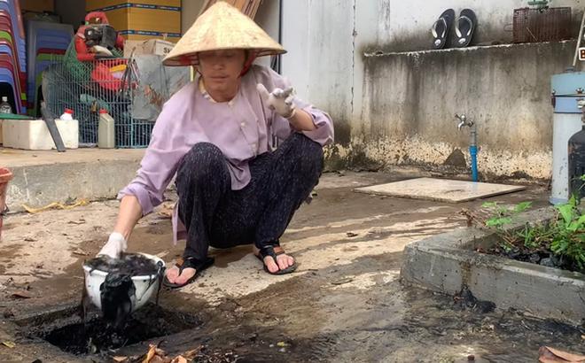 Tự tay móc cống, Hoài Linh nói câu khiến nhiều người phải suy ngẫm 1 Tự tay móc cống, Hoài Linh nói câu khiến nhiều người phải suy ngẫm 1