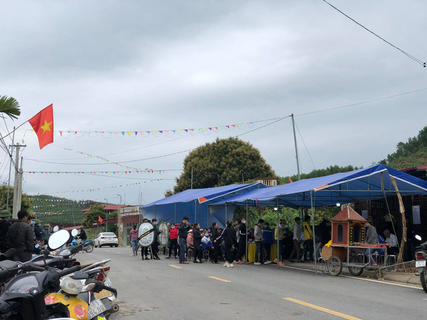Gã trai xuống tay với người yêu cũ ở Bắc Giang từng uy hiếp nhà gái để đòi cưới, thực hư nạn nhân có bầu 1 Gã trai xuống tay với người yêu cũ ở Bắc Giang từng uy hiếp nhà gái để đòi cưới, thực hư nạn nhân có bầu 1
