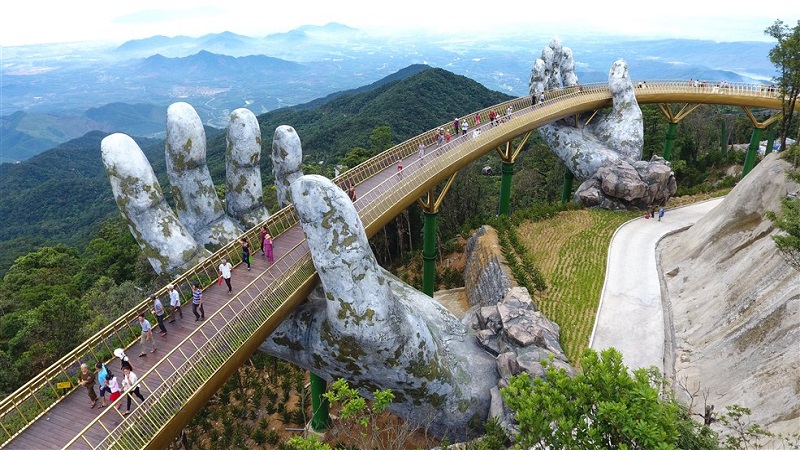 Du lịch Việt Nam bắt đầu lấp ló những tia sáng sau chuỗi ngày dài u ám, khi nhiều điểm du lịch có thể mở cửa đón khách và nhận được những phản hồi tích cực. Ảnh: FB Du lịch Việt Nam bắt đầu lấp ló những tia sáng sau chuỗi ngày dài u ám, khi nhiều điểm du lịch có thể mở cửa đón khách và nhận được những phản hồi tích cực. Ảnh: FB