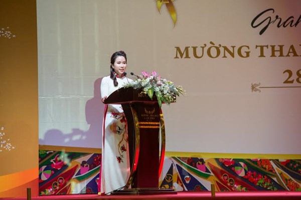 Tuy sinh ra trong một gia đình giàu có, nhưng Hoàng Yến luôn không ngừng nỗ lực vươn lên bằng khả năng tự thân của mình. Ảnh: FB Tuy sinh ra trong một gia đình giàu có, nhưng Hoàng Yến luôn không ngừng nỗ lực vươn lên bằng khả năng tự thân của mình. Ảnh: FB