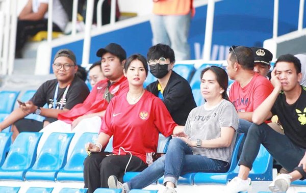 'Thánh nữ' phim Nhật Bản Maria Ozawa lấn sân làm Youtube sau khi giải nghệ 4 'Thánh nữ' phim Nhật Bản Maria Ozawa lấn sân làm Youtube sau khi giải nghệ 4