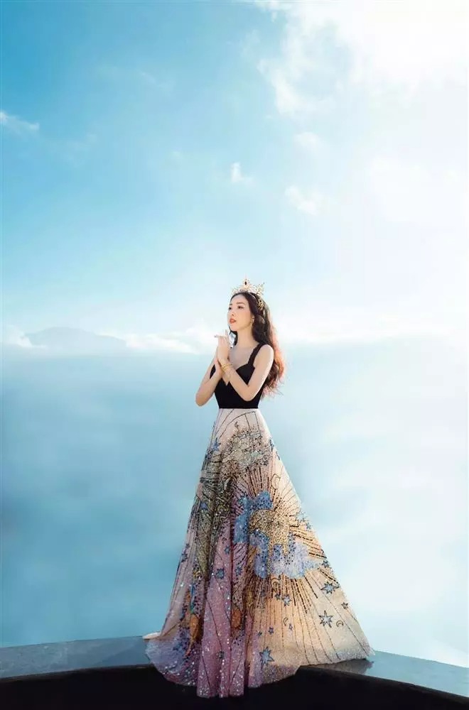 Hot girl Sài thành can đảm hóa 'nữ thần' giữa núi rừng Sapa trong tiết trời 10 độ C 5 Hot girl Sài thành can đảm hóa 'nữ thần' giữa núi rừng Sapa trong tiết trời 10 độ C 5