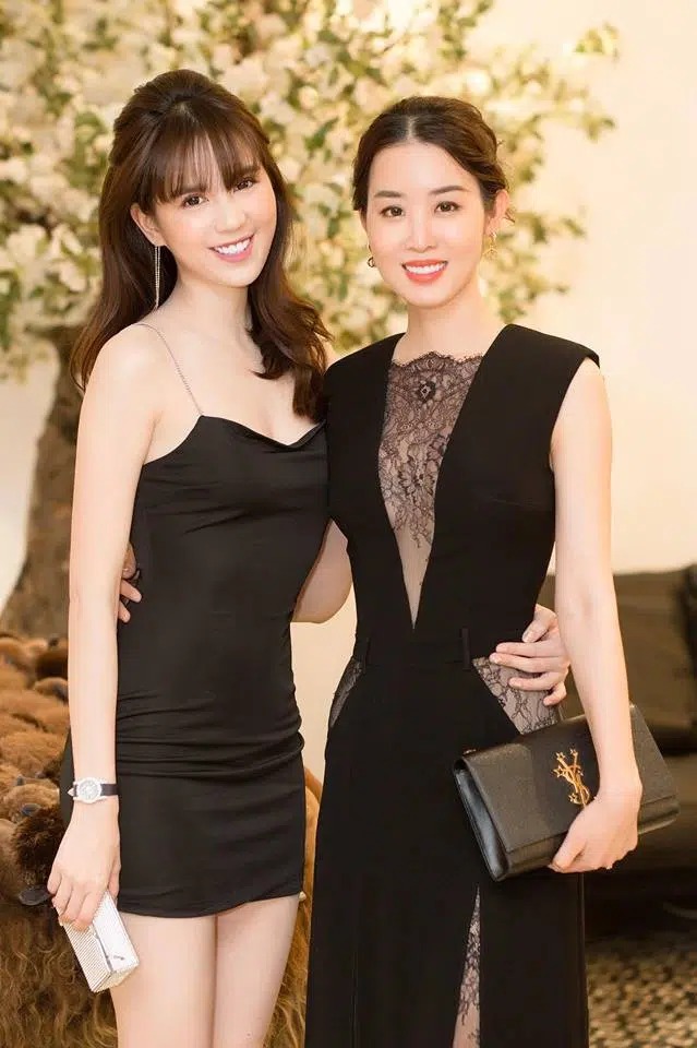 Lùm xùm với Nathan Lee đẩy lên đỉnh điểm, quản lý Ngọc Trinh ẩn ý đá xéo nam ca sĩ 4 Lùm xùm với Nathan Lee đẩy lên đỉnh điểm, quản lý Ngọc Trinh ẩn ý đá xéo nam ca sĩ 4