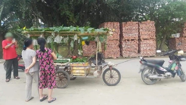 Anh bán rau được xem là bậc thầy marketing vì có cách bán hàng quá cao tay 1 Anh bán rau được xem là bậc thầy marketing vì có cách bán hàng quá cao tay 1
