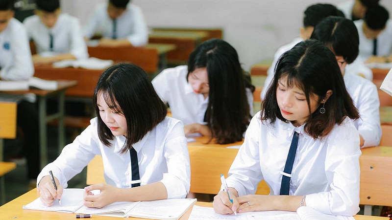 Đề xuất học sinh giỏi ở trường THCS trọng điểm sẽ được thưởng 2 triệu đồng 1 Đề xuất học sinh giỏi ở trường THCS trọng điểm sẽ được thưởng 2 triệu đồng 1