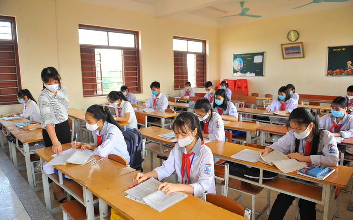 Đề xuất học sinh giỏi ở trường THCS trọng điểm sẽ được thưởng 2 triệu đồng 2 Đề xuất học sinh giỏi ở trường THCS trọng điểm sẽ được thưởng 2 triệu đồng 2