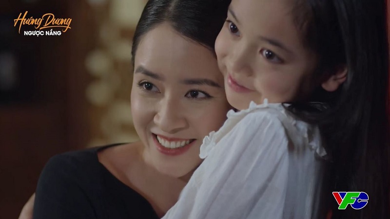 Hướng dương ngược nắng tập 60: Mẹ Cami Hoàng lộ diện, Ngọc bị mẹ vặn vẹo về mối quan hệ với Trí 3 Hướng dương ngược nắng tập 60: Mẹ Cami Hoàng lộ diện, Ngọc bị mẹ vặn vẹo về mối quan hệ với Trí 3