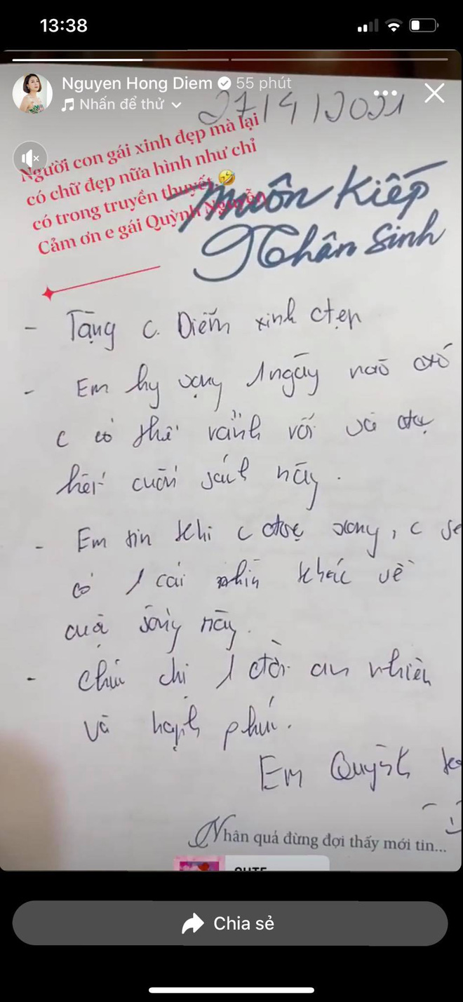 Chữ viết tay của Quỳnh Kool khiến Hồng Diễm phải nói câu đầy cảm thán 3 Chữ viết tay của Quỳnh Kool khiến Hồng Diễm phải nói câu đầy cảm thán 3